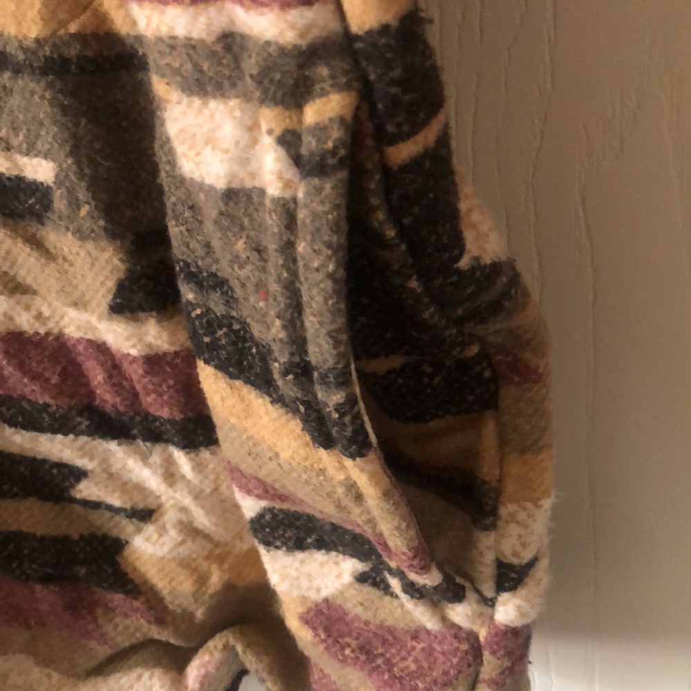 Canyon retreat fall Aztec Geometric Patterned Button-Up shacket flannel Shirt - Picture 6 of 15